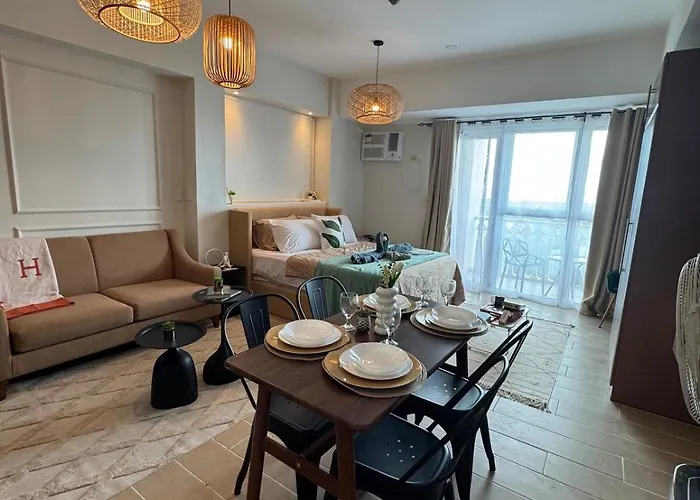 Cozy Staycation Venice With Balcony Mckinley Near Bgc Apartment Manila